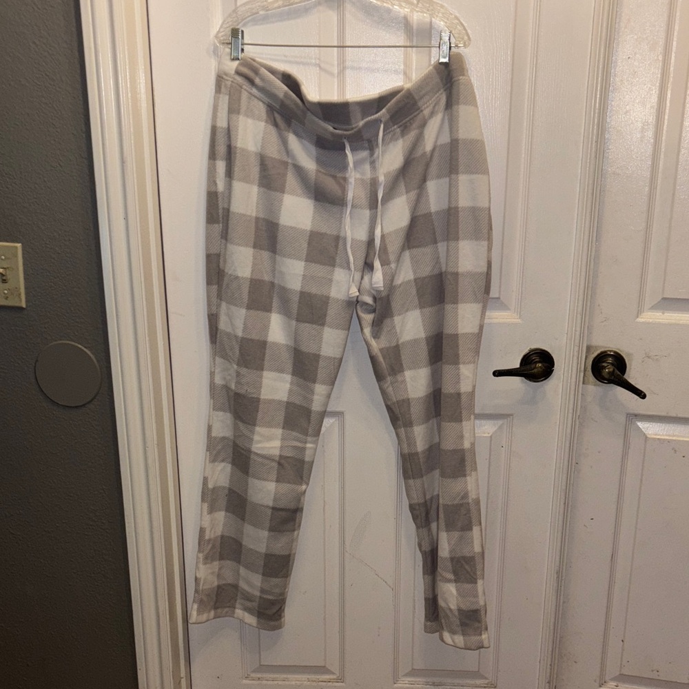 Old Navy & SO.  Lounge  wear  Bundle.